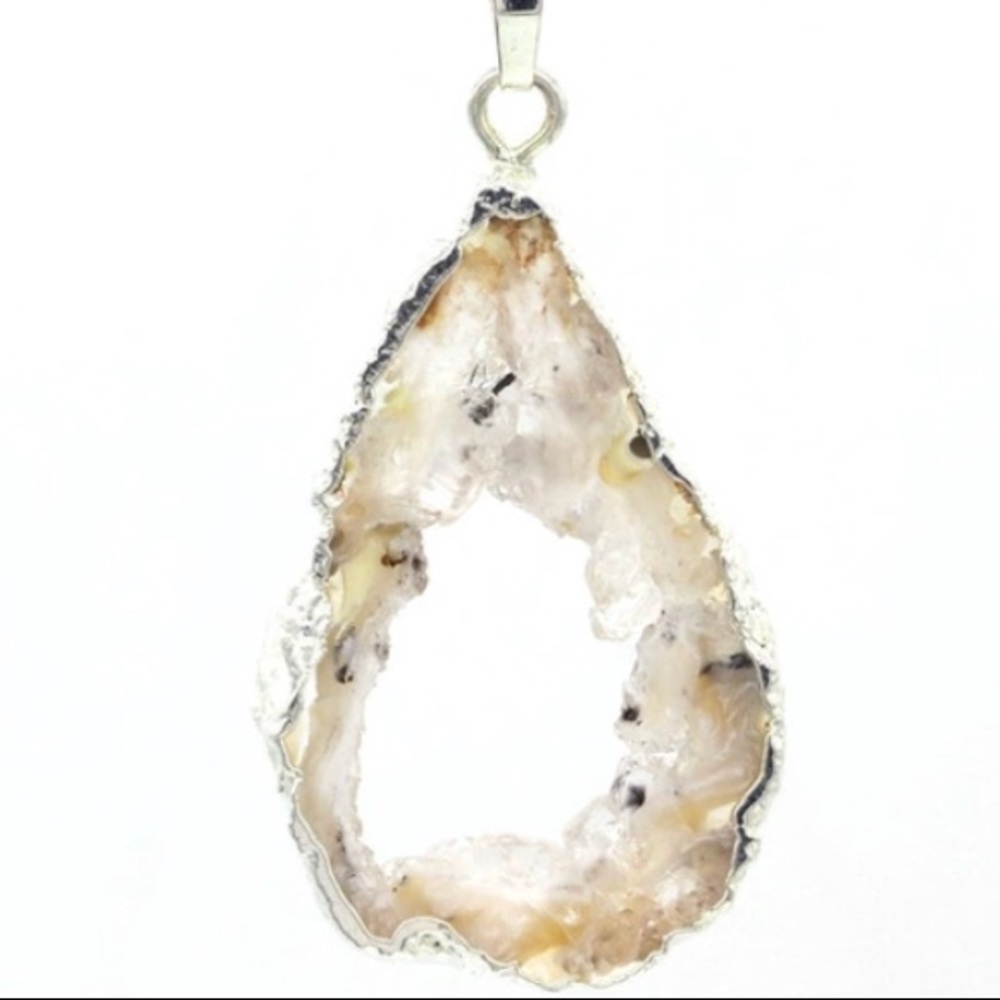SALE !!druzy agate geode gemstone leather necklace - Picture 7 of 8